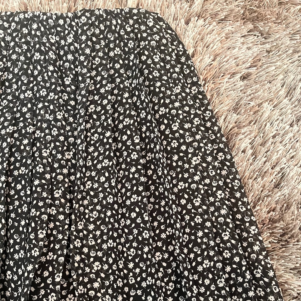 NWOT Hollister Ultra High Rise Skirt - Picture 7 of 8